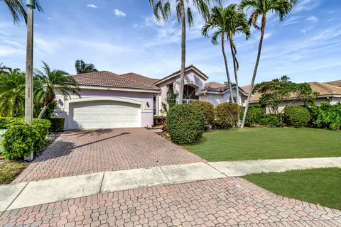 7627 Northport Dr, Boynton Beach, FL 33472