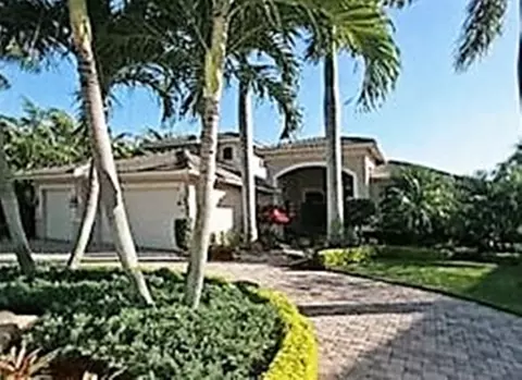 6300 NW 62nd St #110, Tamarac, FL 33319