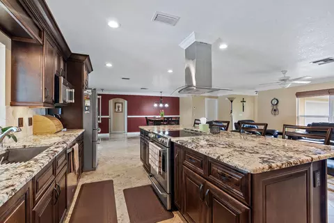 8507 SW 18th Ave, Stuart, FL 34997 photo 9