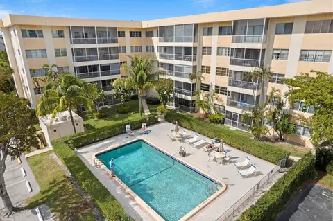 50 SW 3rd Ave #211, Boca Raton, FL 33432