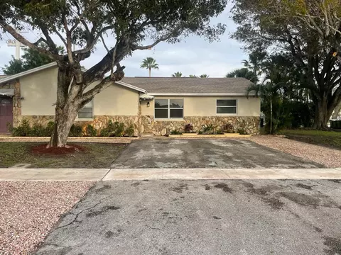 296 Alemeda Dr N #A & B, Palm Springs, FL 33461