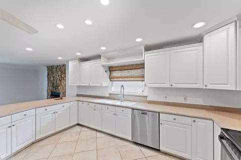 4014 SE Fairway E, Stuart, FL 34997 photo 11