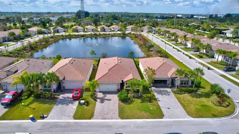 7410 SW Harbor Cove Dr, Stuart, FL 34997 photo 3