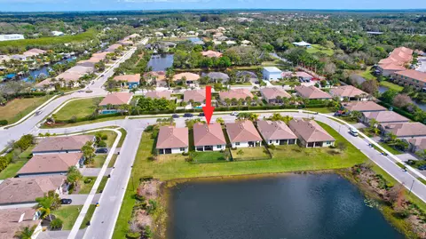 7410 SW Harbor Cove Dr, Stuart, FL 34997 photo 4