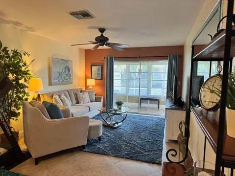 2111 NE 42nd Ct #201W, Lighthouse Point, FL 33064