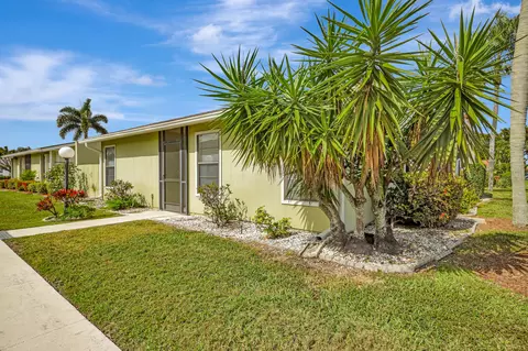 4255 Willow Pond Cir #A, West Palm Beach, FL 33417