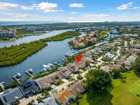 17204 Bay St, Jupiter, FL 33477