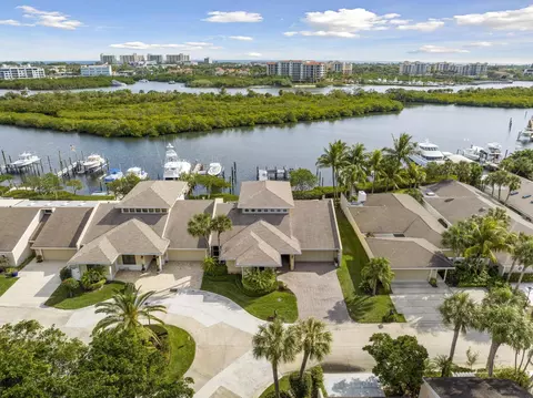 17204 Bay St, Jupiter, FL 33477 photo 3