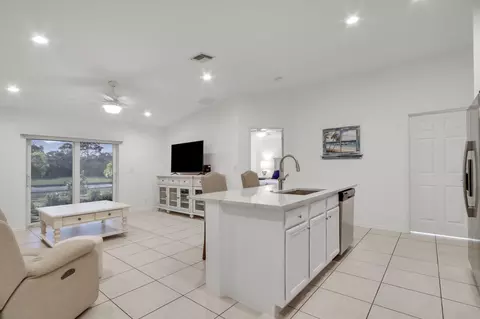 4814 SE Graham Dr, Stuart, FL 34997 photo 10