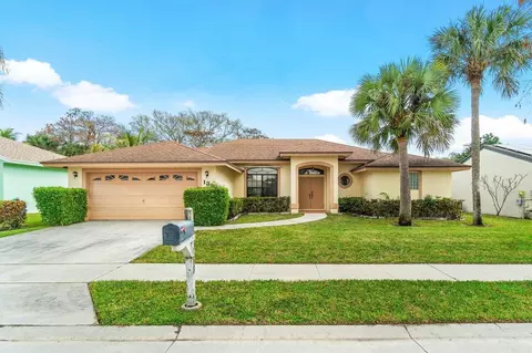 138 Elysium Dr, Royal Palm Beach, FL 33411