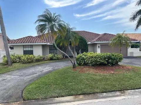 6622 NW 48th St, Coral Springs, FL 33067