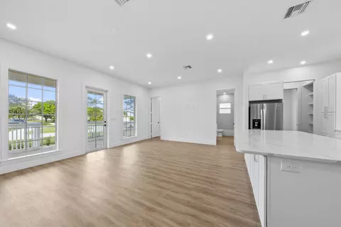 3640 SE Lower St, Stuart, FL 34997 photo 9