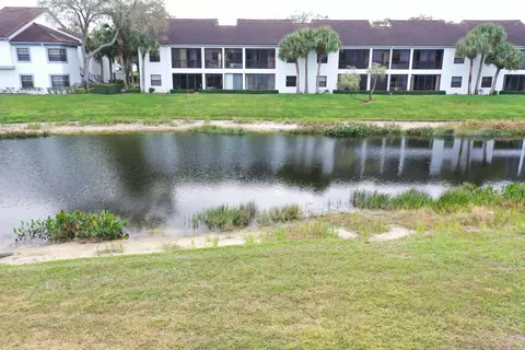 5283 Europa Dr #F, Boynton Beach, FL 33437