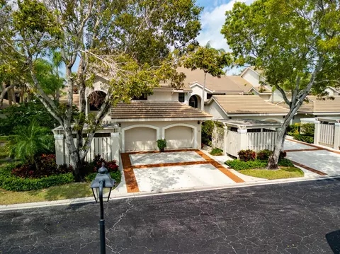 3911 Back Bay Dr #221, Jupiter, FL 33477