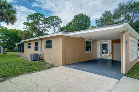 830 NW 10th Ter, Stuart, FL 34994 photo 6