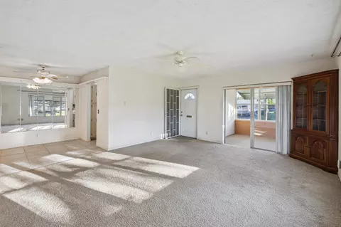 802 High Point Dr E #A, Delray Beach, FL 33445 photo 6