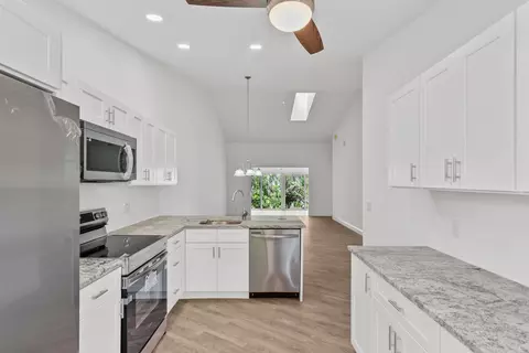 8092 SE Bristlecone Pl, Hobe Sound, FL 33455