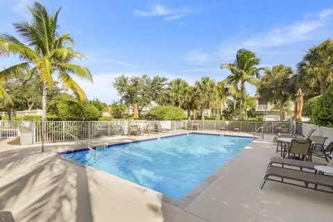 110 Lighthouse Cir #H, Tequesta, FL 33469 photo 1