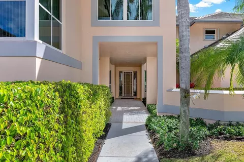 196 Orange Tree Dr, Atlantis, FL 33462 photo 3