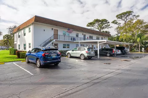 2950 SE Ocean Blvd #5-4, Stuart, FL 34996