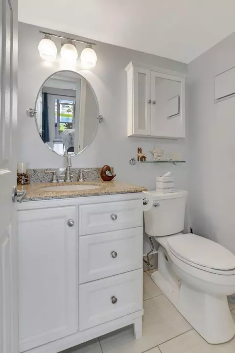 1049 Exeter C, Boca Raton, FL 33434 photo 21