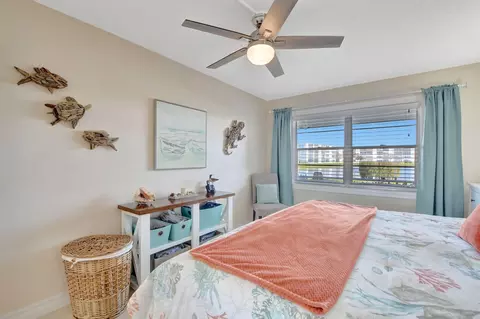 1049 Exeter C, Boca Raton, FL 33434 photo 14