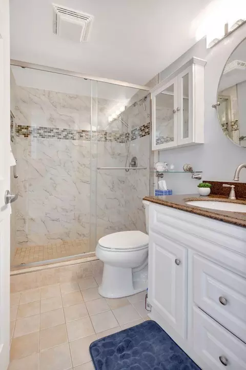 1049 Exeter C, Boca Raton, FL 33434 photo 15
