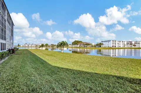1049 Exeter C, Boca Raton, FL 33434 photo 27