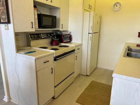2095 E Cornwall E #2095 E, Boca Raton, FL 33434 photo 6