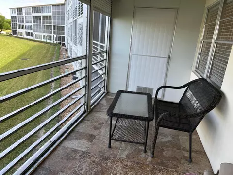 2095 E Cornwall E #2095 E, Boca Raton, FL 33434 photo 12