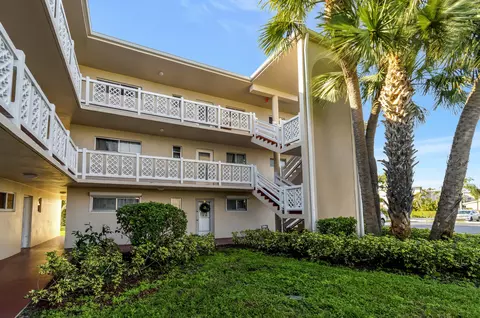 2682 S Garden Dr #311, Lake Worth, FL 33461