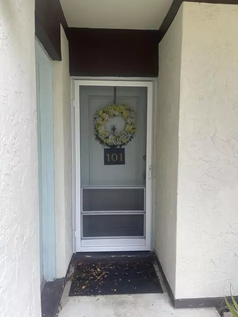 2 W Greenway Village North N #101, Royal Palm Beach, FL 33411