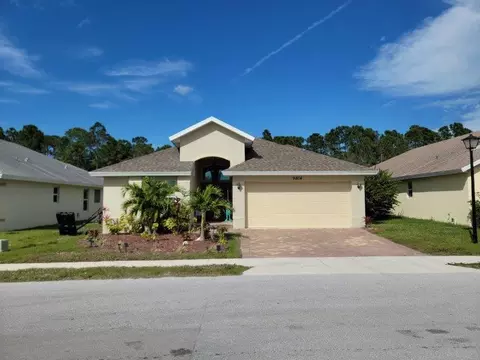 9804 Palm Breezes Dr, Fort Pierce, FL 34945
