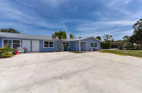3003 SE Birch Ave, Stuart, FL 34997 photo 4