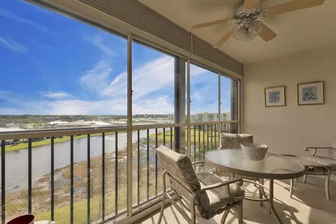 7240 Huntington Ln #801, Delray Beach, FL 33446