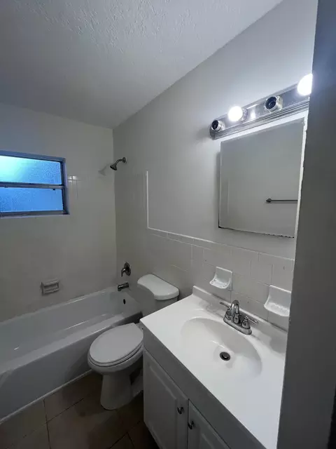 919 SE 10th St, Stuart, FL 34994 photo 7