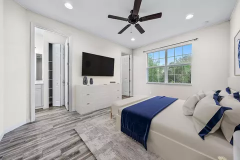575 SW Glen Crest Way, Stuart, FL 34997