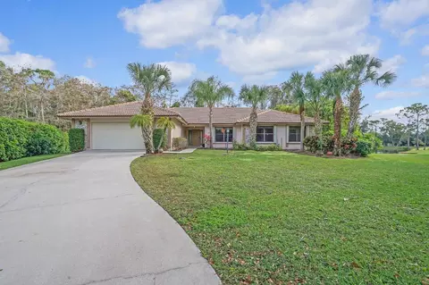 3760 Moss Pointe Cir, Lake Worth, FL 33467