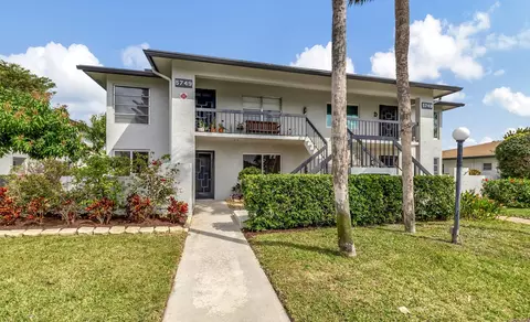 5749 Phoenix Palm Ct UNIT A, Delray Beach, FL 33484