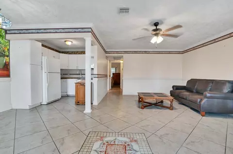 218 Kent M, West Palm Beach, FL 33417