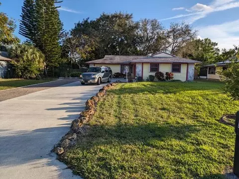 8003 Lakeside Way, Fort Pierce, FL 34951