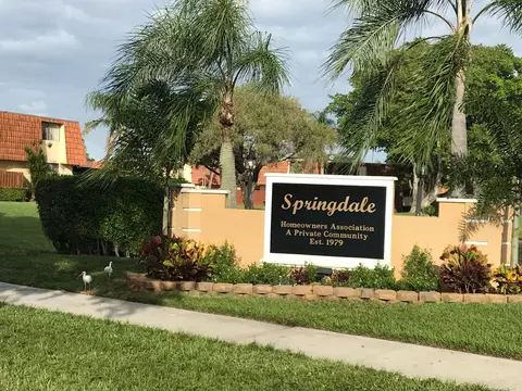 192 Springdale Cir, Palm Springs, FL 33461
