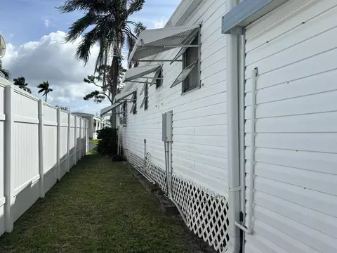 8941 Oak St, Boynton Beach, FL 33436 photo 21