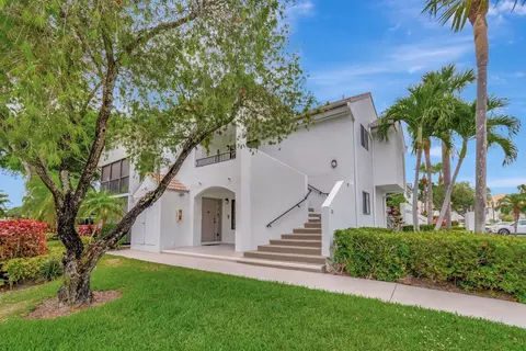 7533 Glendevon Ln #905, Delray Beach, FL 33446