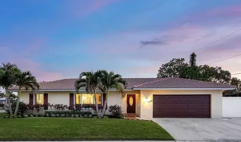 298 NE 23rd St, Boca Raton, FL 33431