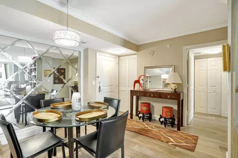 99 SE Mizner Blvd #647, Boca Raton, FL 33432