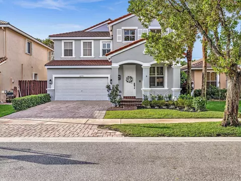 4272 N Magnolia Cir, Delray Beach, FL 33445