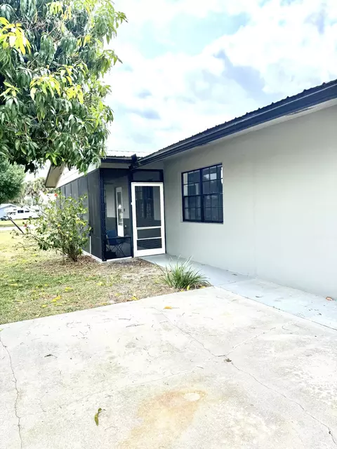 1202 SE 8th Dr, Okeechobee, FL 34974 photo 7