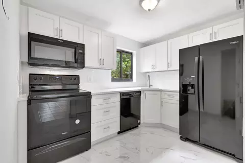 50 SE 12th St #165, Boca Raton, FL 33432