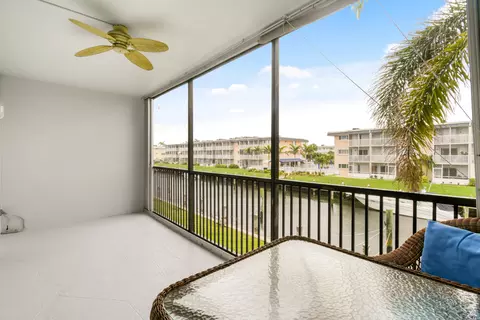 124 Shore Ct #207, North Palm Beach, FL 33408